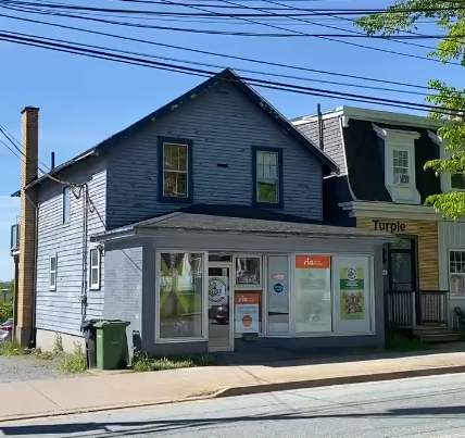 Gloria's International Grocery Store